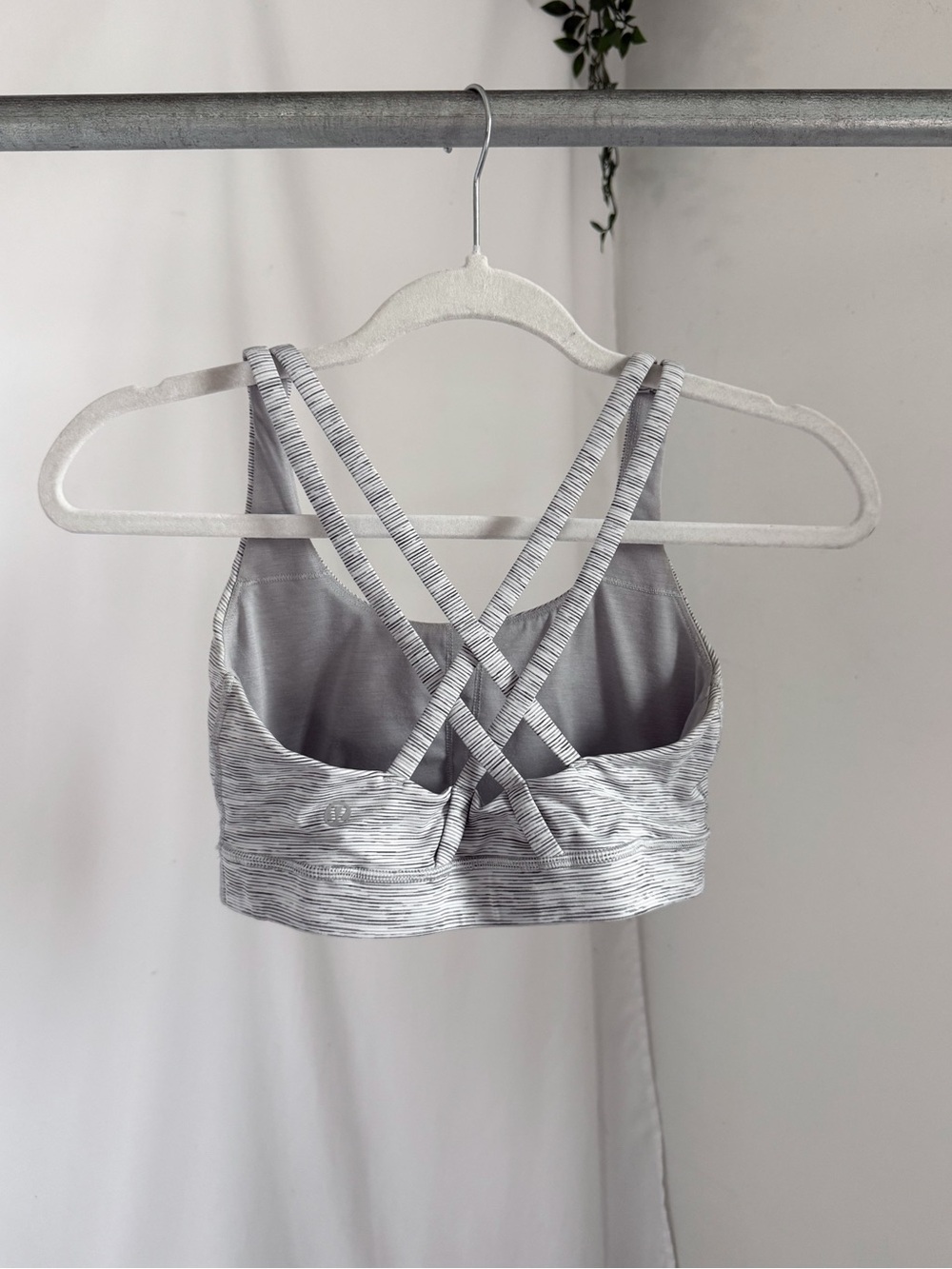 Lululemon energy bra- size 6